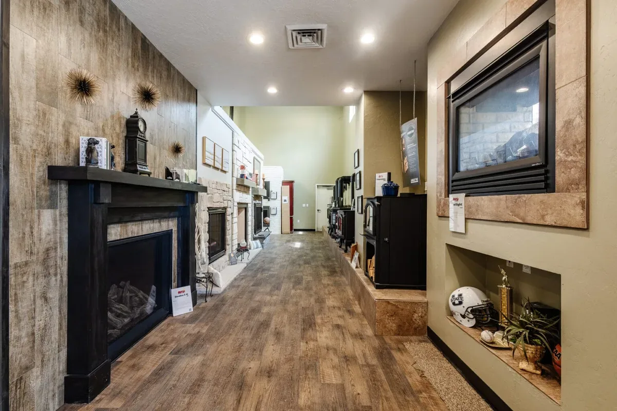 The showroom, as the shop photographs it