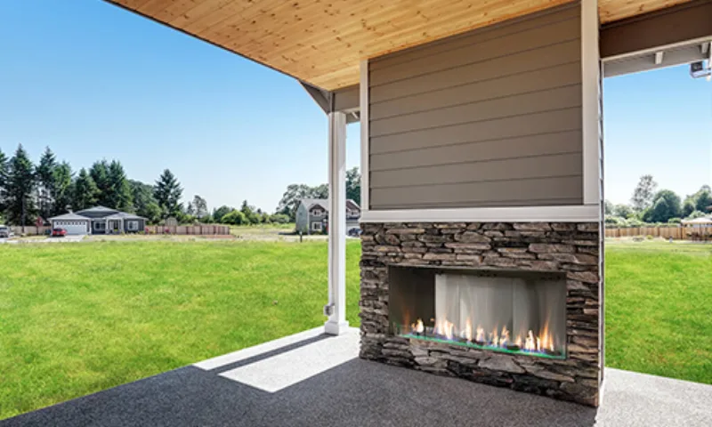 Flare Outdoor Front Facing 70